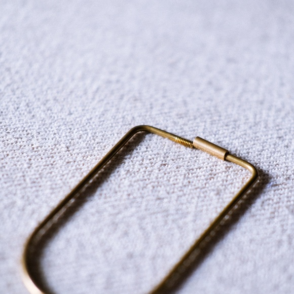 Brass Screw-Shut Keychain Holder - Picture 3 of 3